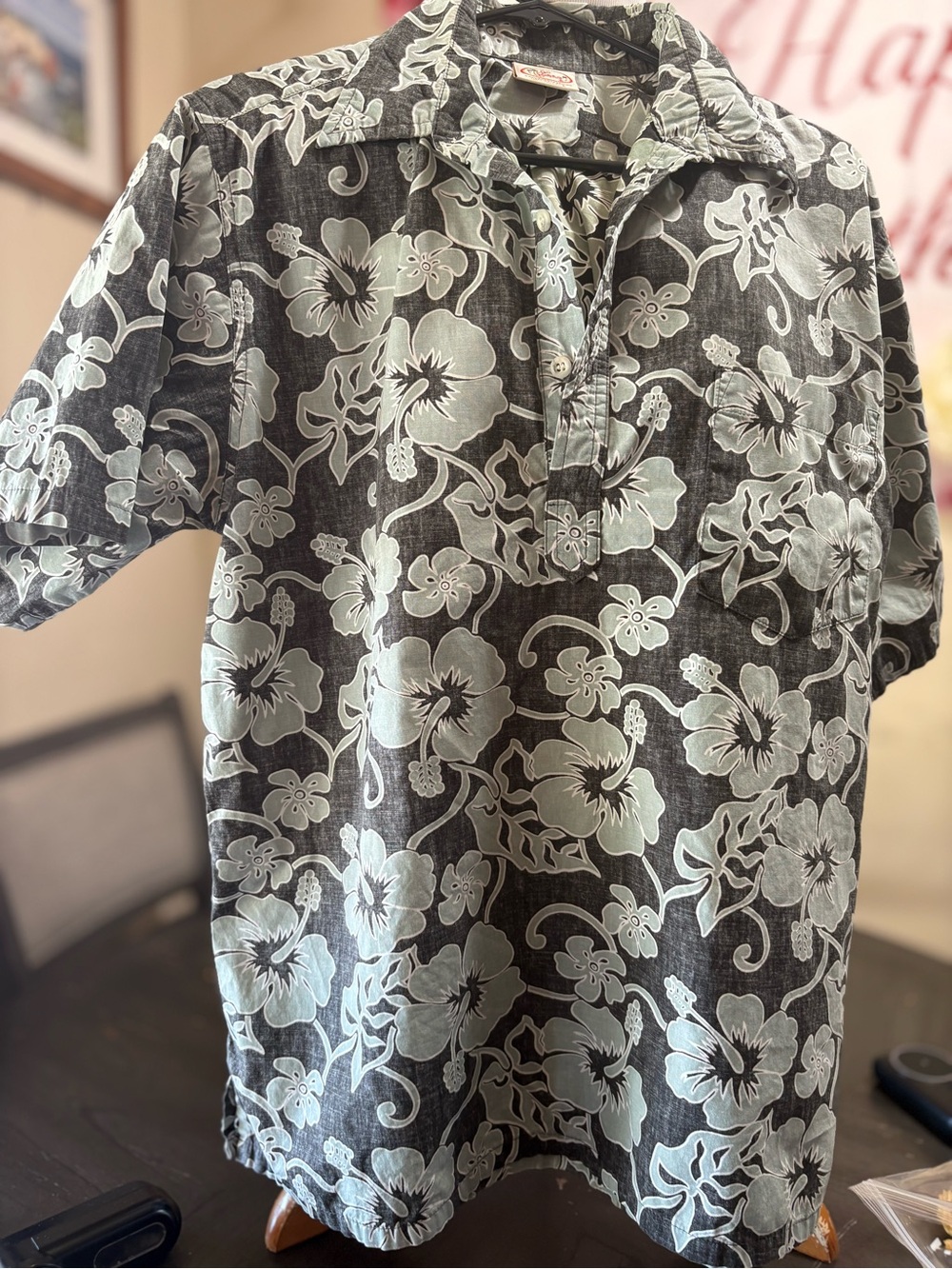 Classic Floral Short Sleeve Shirt - Mint on Charcoal